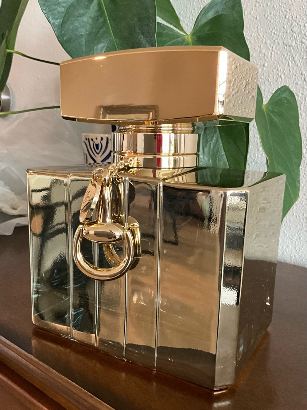 Gold Gucci Premiere EDP Giant Jumbo Factice w Signature Horsebit Ornament Charm